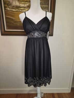 Vintage La Belle NOS Black Babydoll Sleeveless V-Neck Cocktail Dress